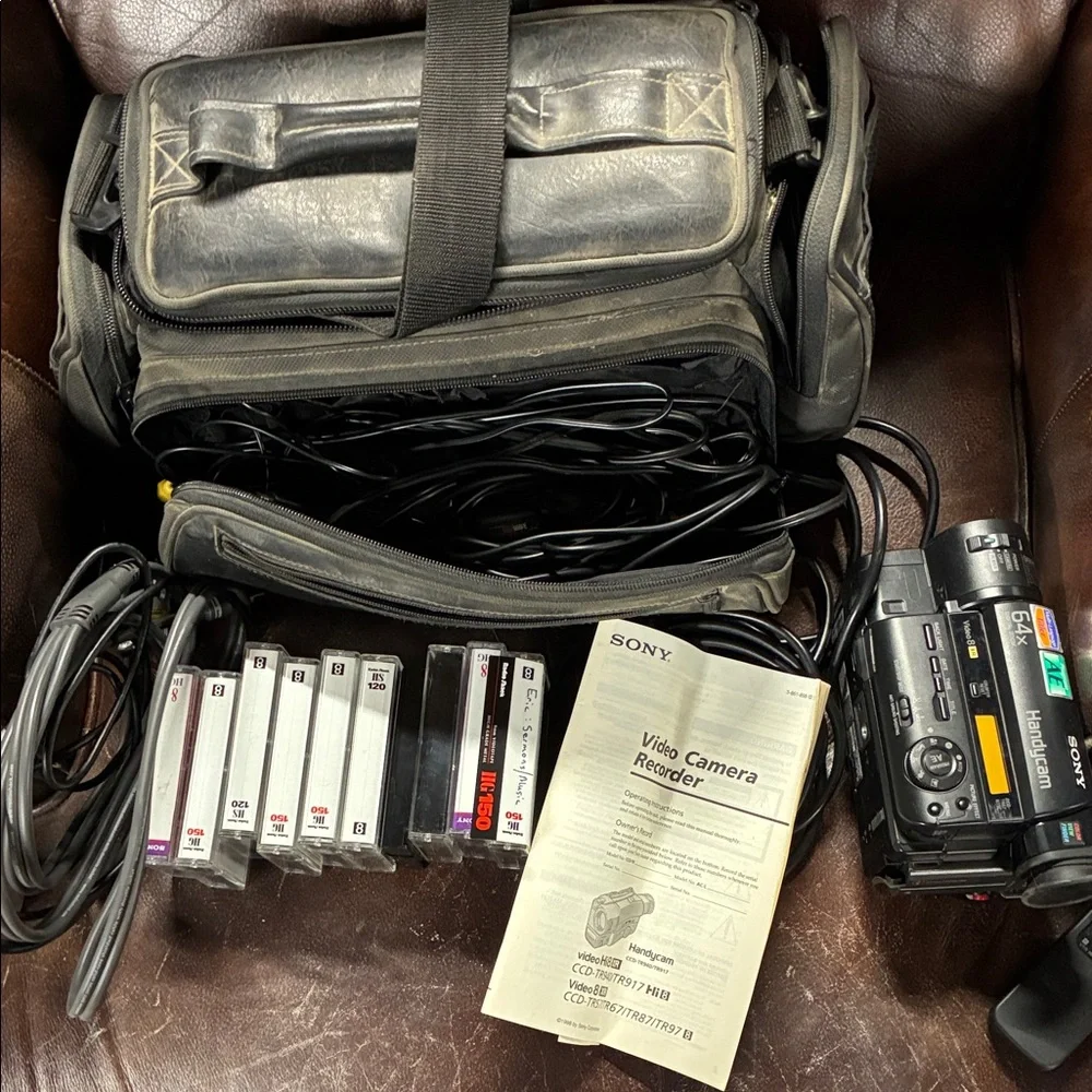 VTG 1998 Sony Handycam Video Camera Recorder